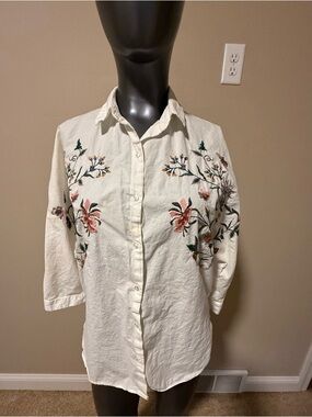 Zara Trafaluc Collection Cream Shirt with Gold Logo